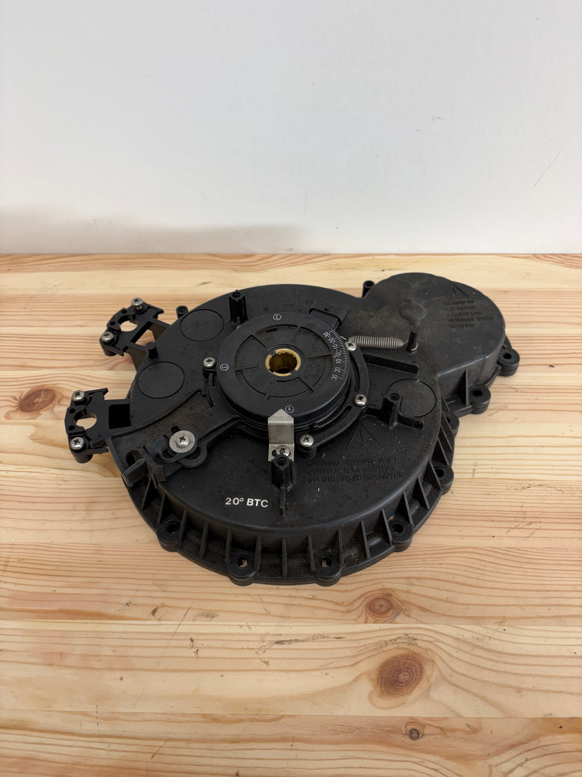 Svänghjulskåpa Johnson/Evinrude 115 0433581 – bild 1