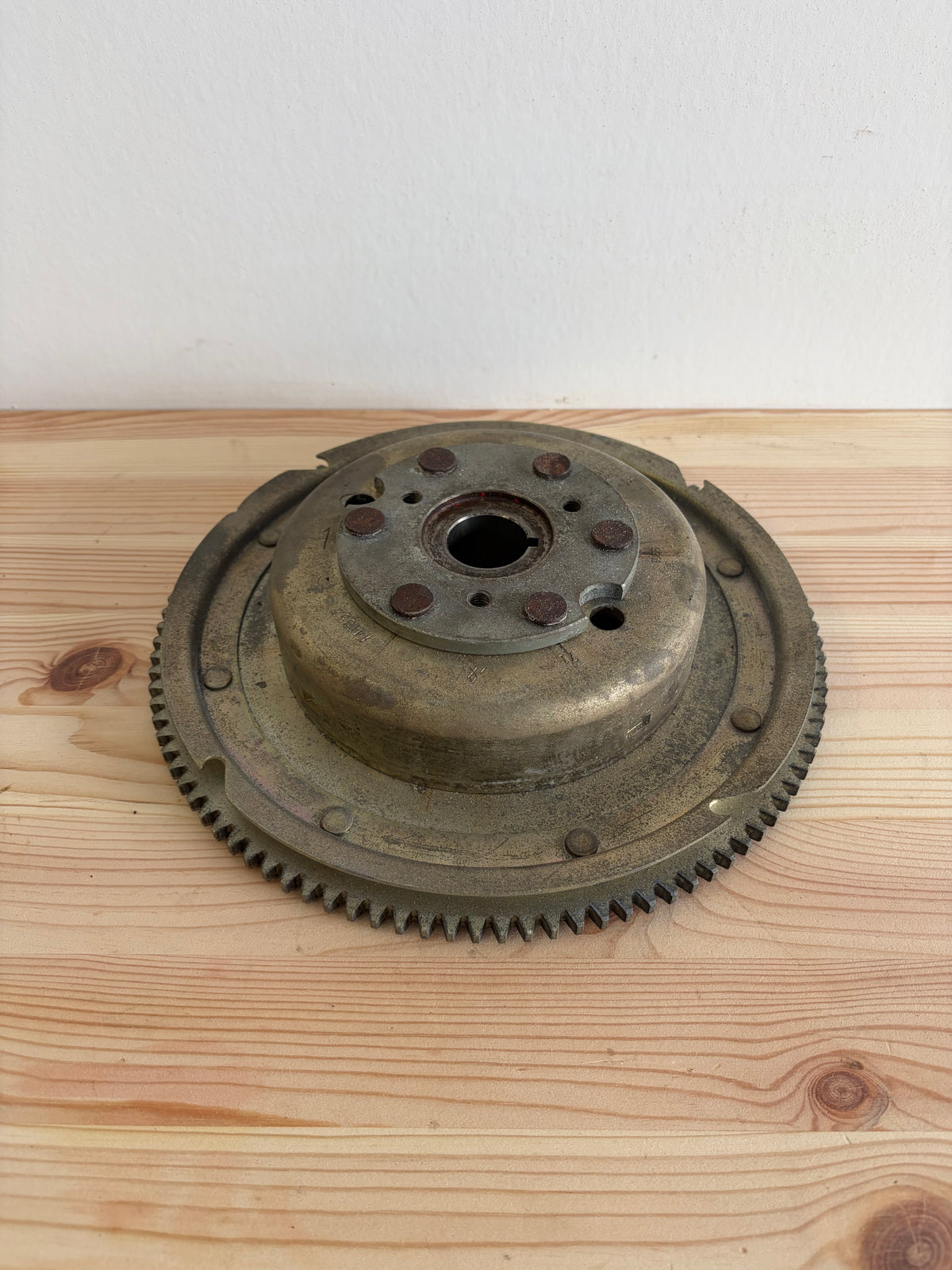 Svänghjul Yamaha F80/F100 & Mercury 75/90 67F-85550-01-00 / 804261T – bild 1