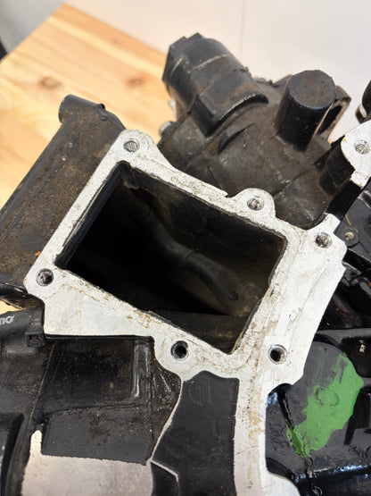 Motorblock Johnson 115 OceanRunner 1998 V4 – bild 3