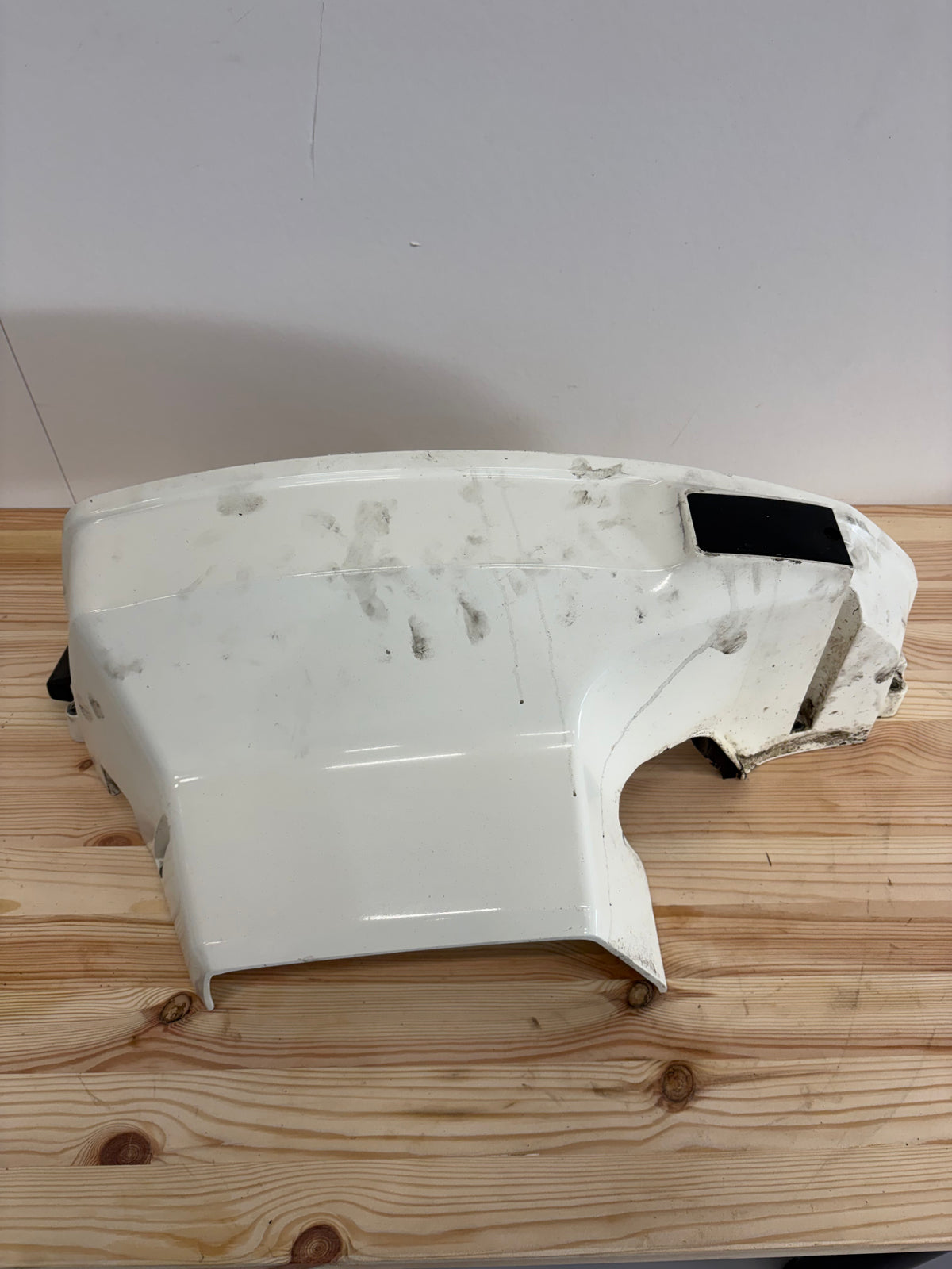 Sidokåpa höger Johnson/Evinrude 90/100/115 0434646 – bild 1