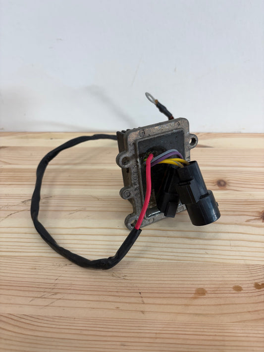 Likriktare & regulator Johnson/Evinrude 90/100/115 0586075 – bild 1